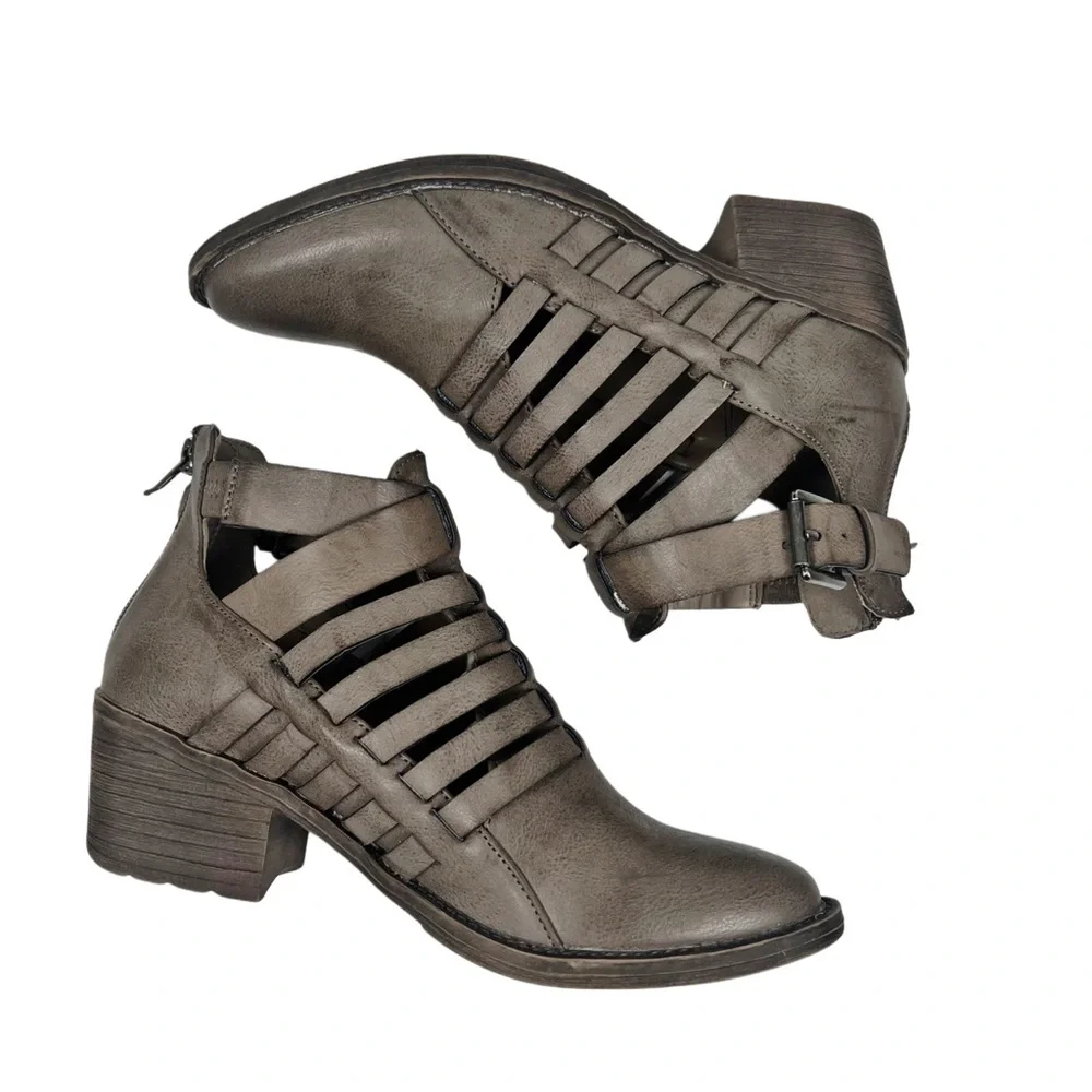 Volatile Woman’s Taupe Faux Leather Strappy Ankle Boots  Size 6